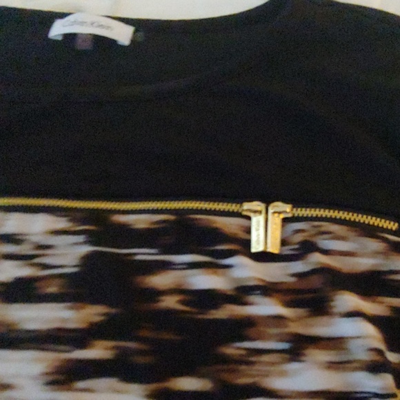 Top - Picture 3 of 4